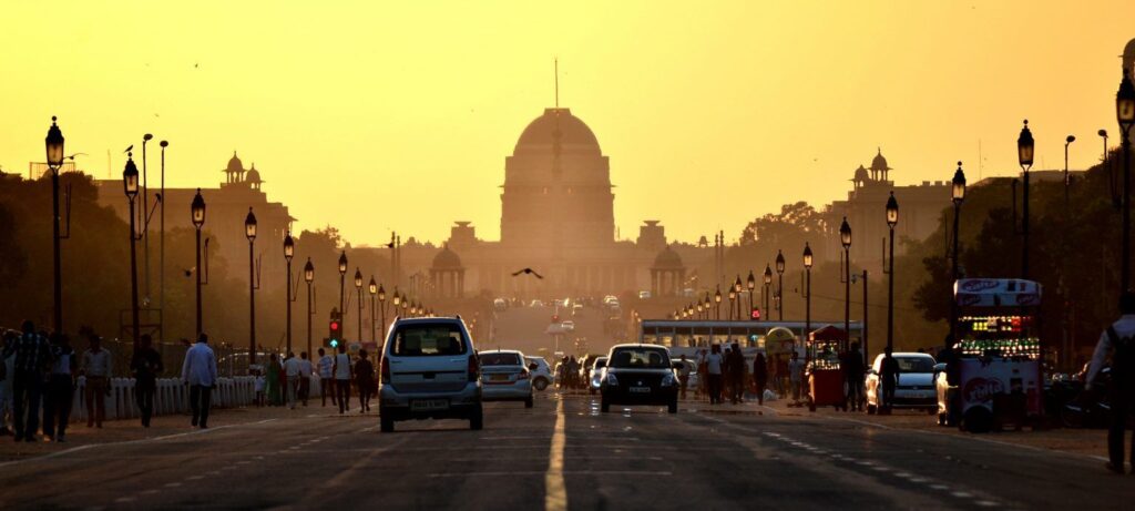 Calle-de-Delhi-1536x691