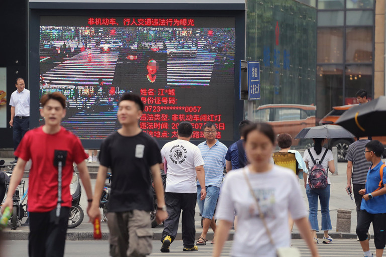 China-Jaywalkers-Facial-Recognition-2019-07-04T154049Z 2135185392 MT1IMGCNBJL11888192 RTRMADP 3