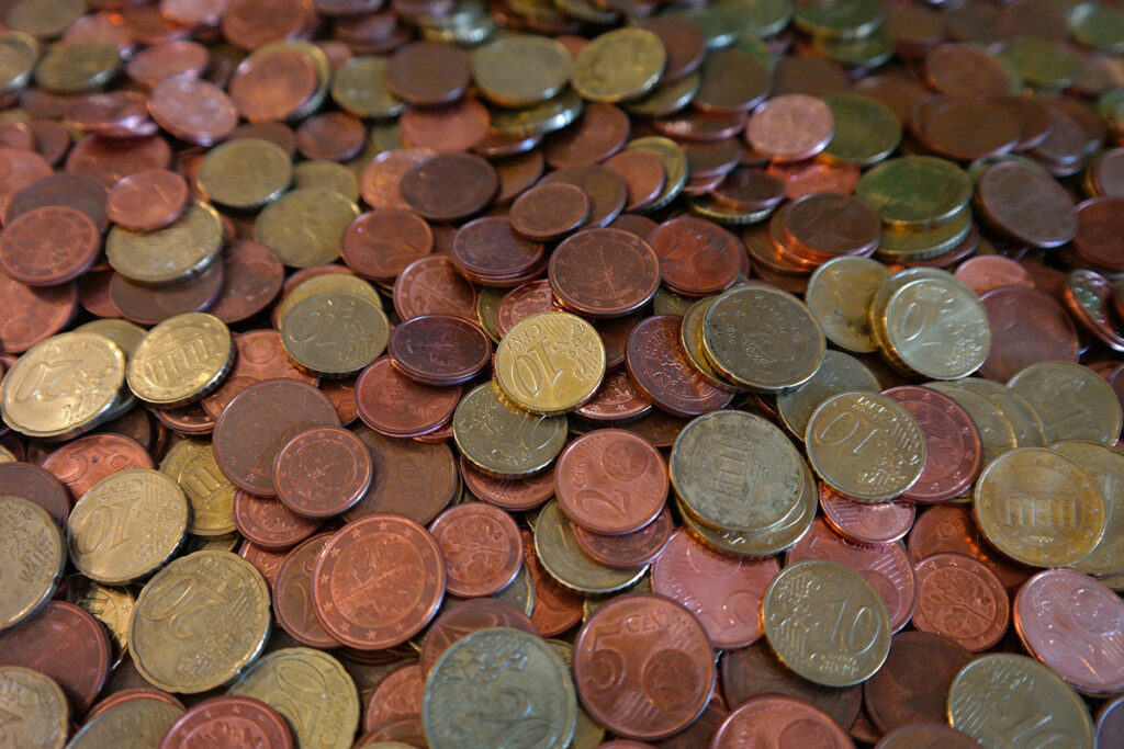 euro-cent-coins-as-cash